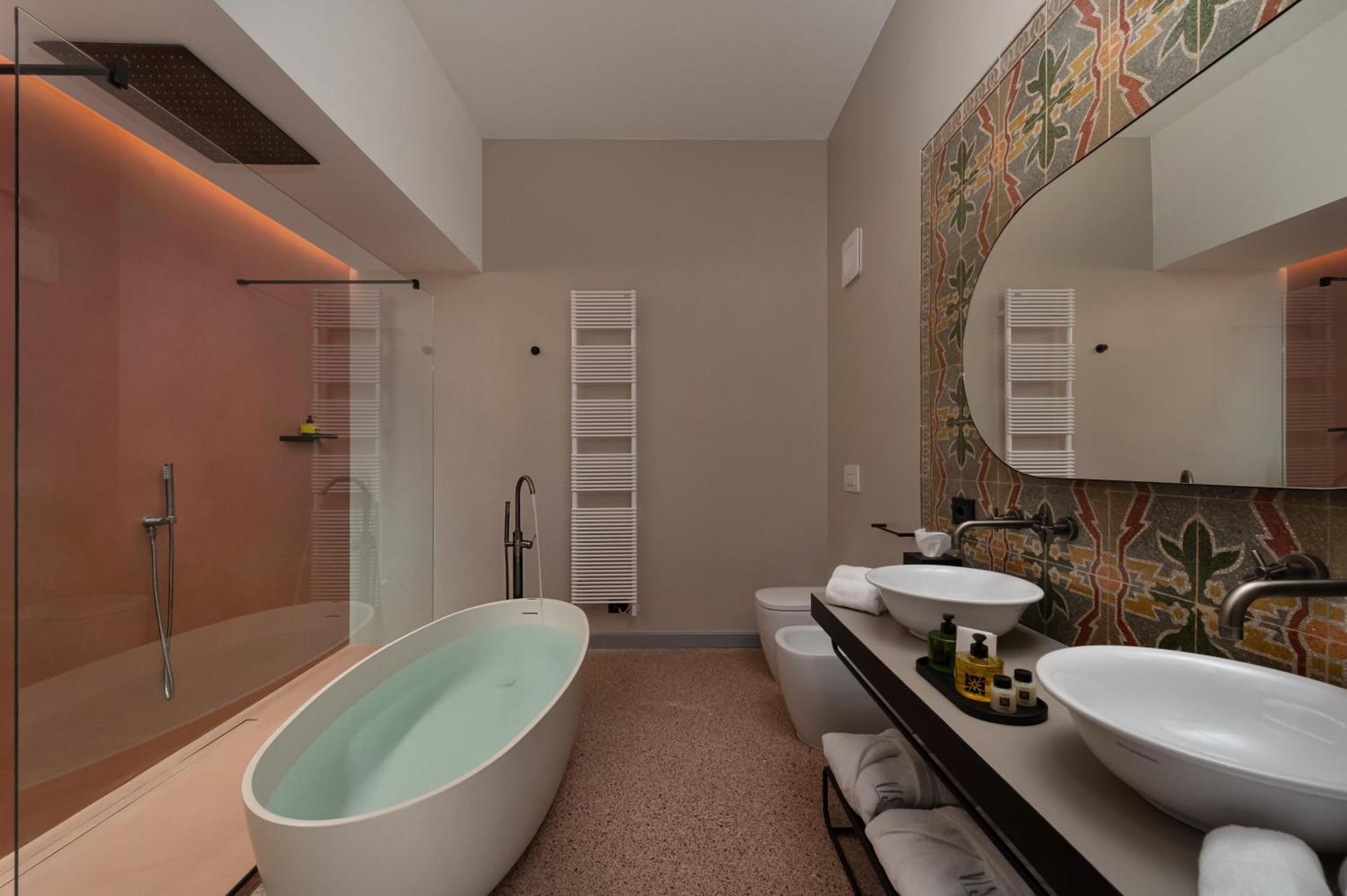 Vis Urban Suites&Spa Bari Esterno foto